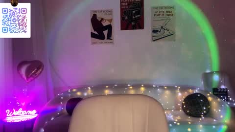 Lina online show from April 2026 02:51:02 AM