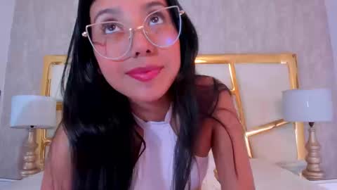 Lilith  online show from September 2025 07:47:01 PM