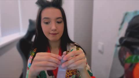 Snapshot of lililaluna chatting on January 2025 09:56:01 AM ... online show from January 2025 09:56:01 AM