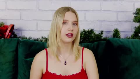 LiliLinn online show from January 2025 10:25:02 AM