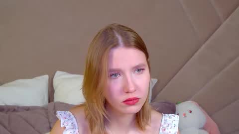 LiliLinn online show from January 2026 05:11:01 AM