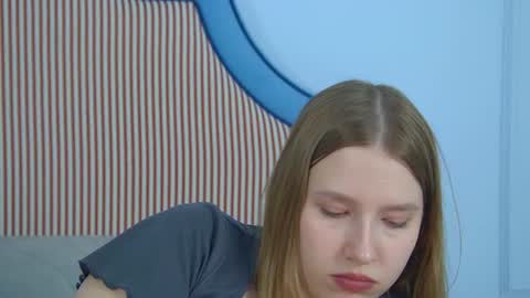 LiliLinn online show from August 2026 09:04:01 AM