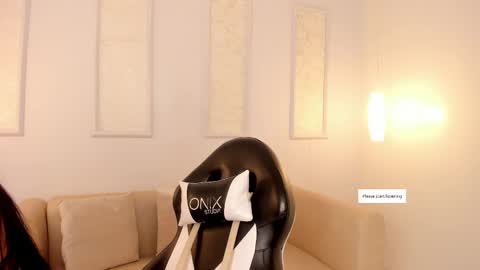 Snapshot of lilily_lv chatting on September 2025 12:16:01 PM Lilly online show from September 2025 12:16:01 PM