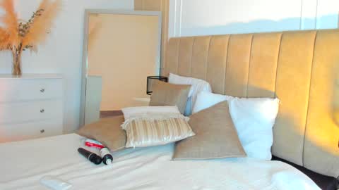 Snapshot of lilipinkette chatting on January 2025 03:17:02 AM Lili online show from January 2025 03:17:02 AM