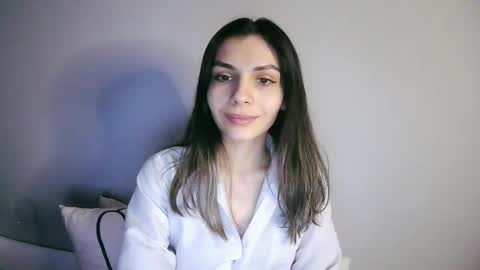 lilirose online show from February 2025 05:10:02 PM