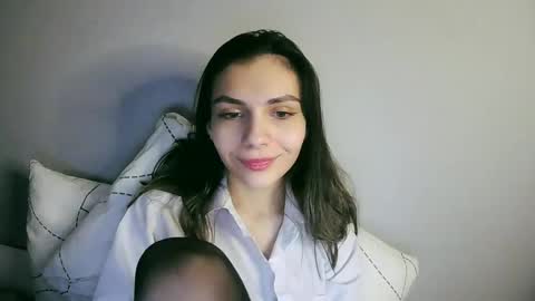lilirose online show from February 2025 06:52:02 PM