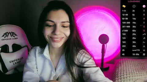 lilirose online show from September 2025 02:30:01 PM