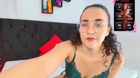 Lilith online show from October 2025 09:39:02 AM