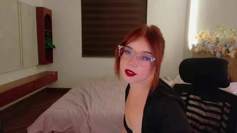 Snapshot of lilith_bonheur chatting on May 2026 02:04:01 PM Lilith Bonheur online show from May 2026 02:04:01 PM