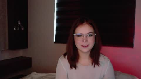Snapshot of lilith_bonheur chatting on June 2026 11:02:02 PM Lilith Bonheur online show from June 2026 11:02:02 PM