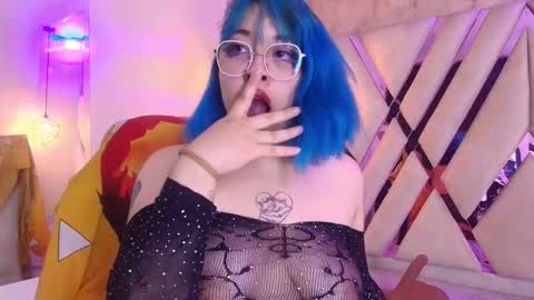   online show from October 2025 08:18:02 PM
