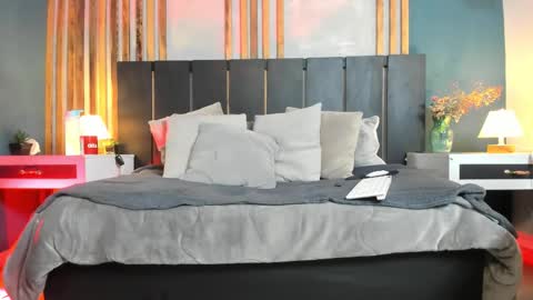 Lilith  online show from March 2026 01:18:01 PM