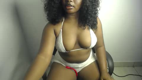 Snapshot of lilith_lala chatting on February 2026 06:22:02 PM tina online show from February 2026 06:22:02 PM