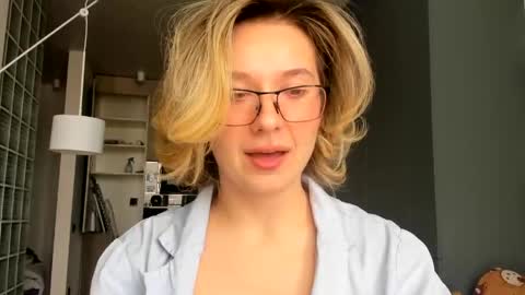 lilith online show from March 2026 12:22:01 PM