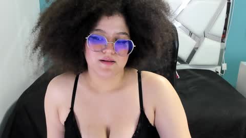 Snapshot of lilith_mesa chatting on December 2024 10:18:01 AM Lilith online show from December 2024 10:18:01 AM