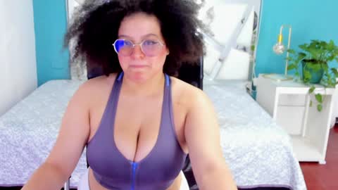 Snapshot of lilith_mesa chatting on January 2025 03:01:01 AM Lilith online show from January 2025 03:01:01 AM