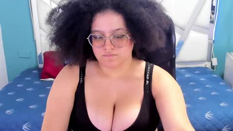 Snapshot of lilith_mesa chatting on January 2025 09:57:01 AM Lilith online show from January 2025 09:57:01 AM