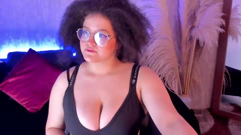 Snapshot of lilith_mesa chatting on January 2025 08:54:01 PM Lilith online show from January 2025 08:54:01 PM