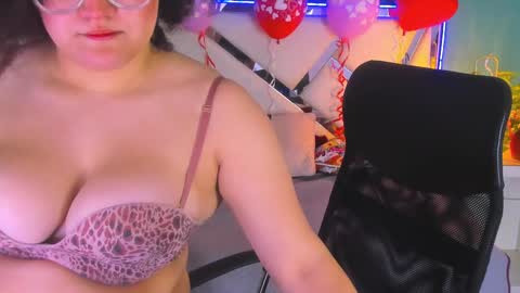 Snapshot of lilith_mesa chatting on February 2025 02:39:01 AM Lilith online show from February 2025 02:39:01 AM