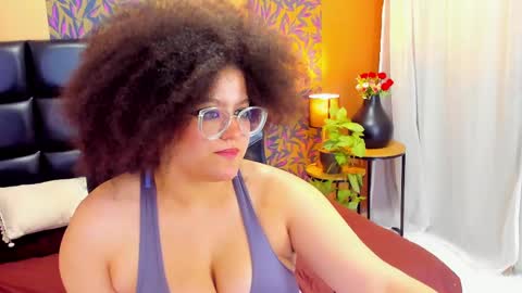 Snapshot of lilith_mesa chatting on February 2025 09:23:01 AM Lilith online show from February 2025 09:23:01 AM