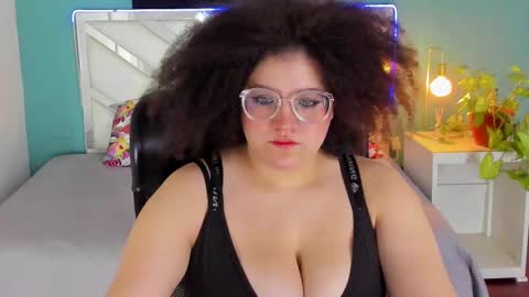 Snapshot of lilith_mesa chatting on March 2025 03:22:01 AM Lilith online show from March 2025 03:22:01 AM