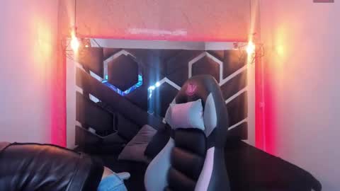  Lilith   online show from February 2025 11:17:02 AM