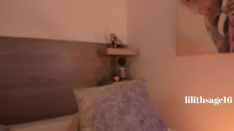 lilith_sage_ online show from June 2026 07:52:01 PM