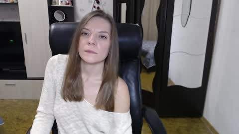 lilith small21 online show from December 2024 09:10:01 AM