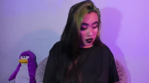 Lilith online show from November 2025 04:23:02 AM