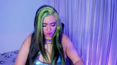 Lilith online show from November 2025 04:49:01 AM