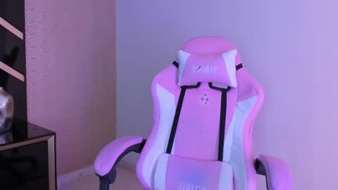 Lilith online show from March 2025 08:16:01 PM