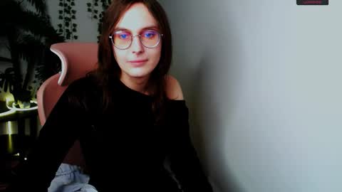 lilithiscute online show from October 2025 01:56:02 PM