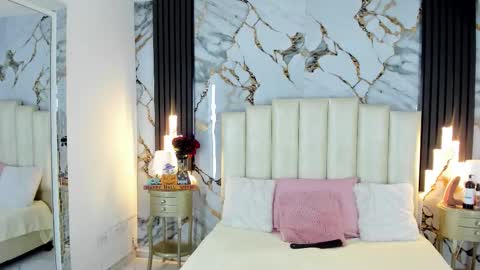 Lilith  online show from October 2025 04:57:01 AM