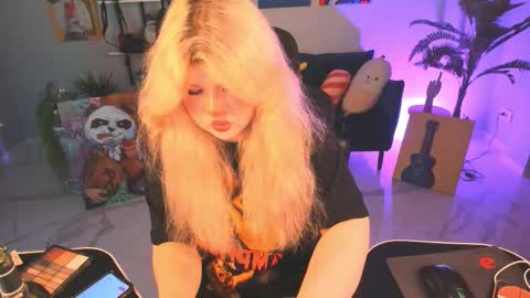 LilithNelson online show from October 2025 06:35:02 PM