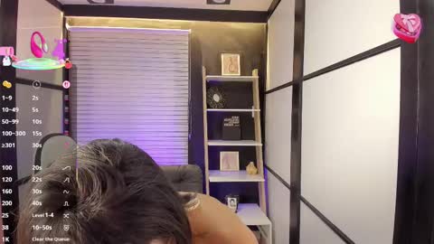 Lilith online show from February 2025 06:15:02 AM