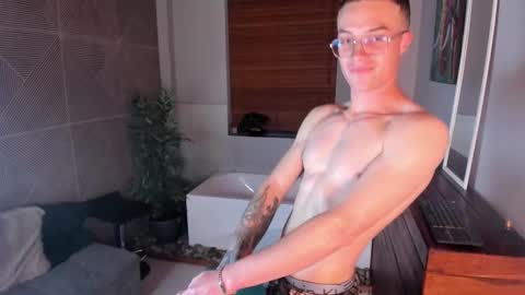 Lil James online show from October 2025 08:24:02 PM