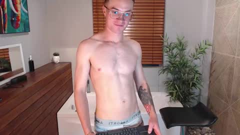 Lil James online show from November 2025 09:11:01 PM