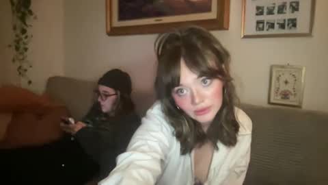 lilldaddysgirl online show from February 2026 03:57:02 AM
