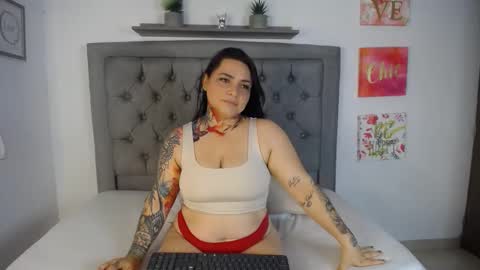 Snapshot of lillebbw_sweet chatting on January 2025 10:57:01 PM lille online show from January 2025 10:57:01 PM