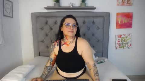 Snapshot of lillebbw_sweet chatting on February 2025 11:49:01 PM lille online show from February 2025 11:49:01 PM