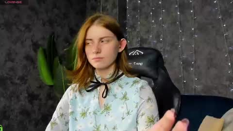 Snapshot of lilli_rivera chatting on July 2026 09:22:01 AM Lilli online show from July 2026 09:22:01 AM
