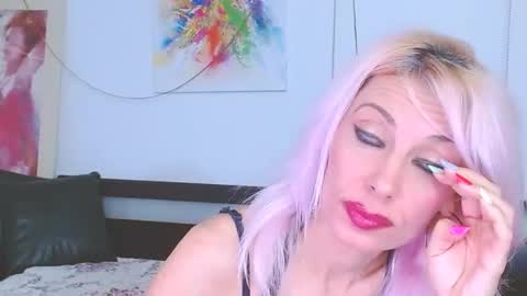 Snapshot of lillianasara chatting on January 2025 04:26:01 AM Lara online show from January 2025 04:26:01 AM