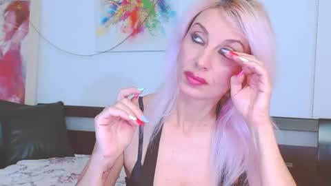 Snapshot of lillianasara chatting on January 2025 07:04:01 PM Lara online show from January 2025 07:04:01 PM