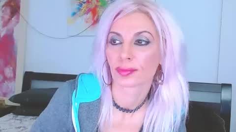 Snapshot of lillianasara chatting on February 2025 10:02:02 PM Lara online show from February 2025 10:02:02 PM