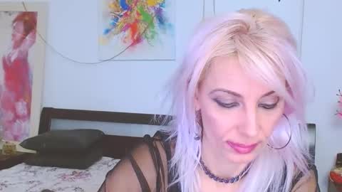 Snapshot of lillianasara chatting on February 2025 06:08:01 AM Lara online show from February 2025 06:08:01 AM