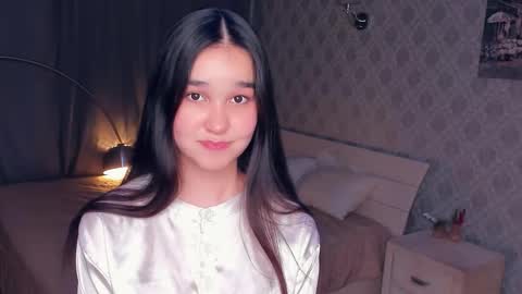 Snapshot of lilliecelina chatting on November 2025 10:03:02 PM Celina Lillie online show from November 2025 10:03:02 PM