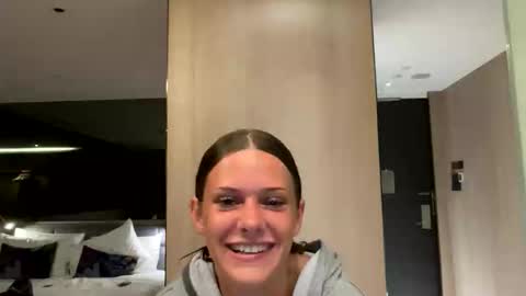 lillilee online show from February 2026 01:23:01 PM