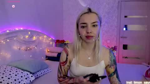 LilliMoore online show from September 2025 11:48:01 PM