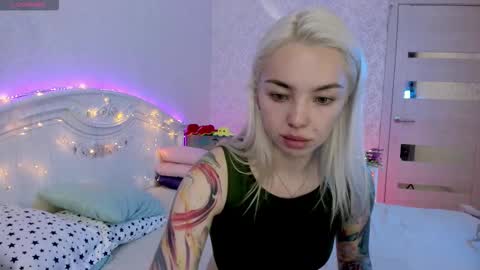 LilliMoore online show from September 2025 11:38:02 PM