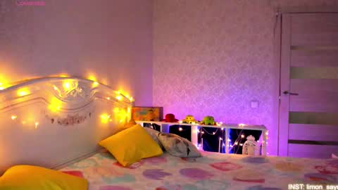 LilliMoore online show from March 2026 11:31:01 PM